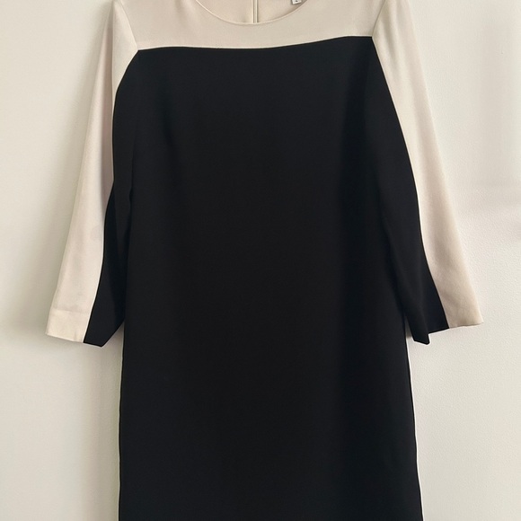 Of Mercer Chic Black and White Long Sleeve Dress - Picture 4 of 7